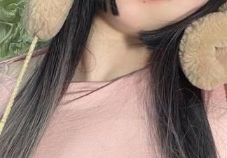微密圈 - 轻松一刻，葱油饼er无聊对镜的写真，也许是一种另类的趣味。