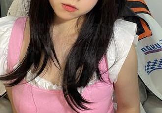 微密圈 - 忽然发现，葱油饼erJK的私拍原图中每一个角落都藏着小叶子，如果你仔细找！