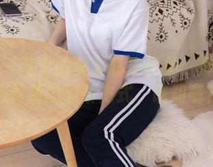 袜啵啵 - 芝士的美足私房图集：抑或是小心翼翼的撒娇方式，谁知呢？