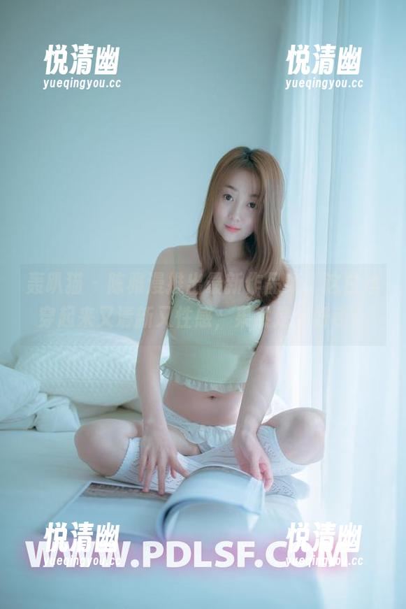 轰趴猫 - 陈雅漫推出最新作品集，这白丝穿起来又清新又性感，果然是个好手！-悦清幽