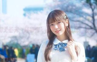双马尾和无圣光：陆卿卿kyokyo真会玩，发型有个性！