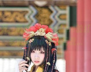 原图点开，雨波_HaneAme的红裙好像会说话默认不搭配我...