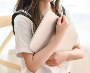 最新的学妹写真：青水百合子又来啦，别眨眼。