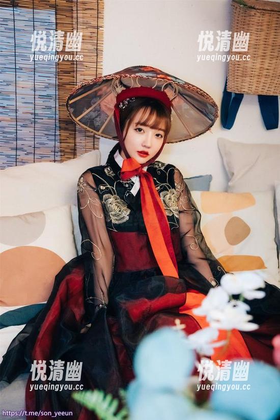 韩国孙乐乐在线探访[Loozy]恋物咖啡馆合集，谁能拒绝这样的诱惑？-悦清幽